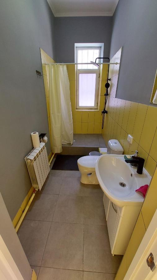 Check Inn Hostel Almati Kültér fotó