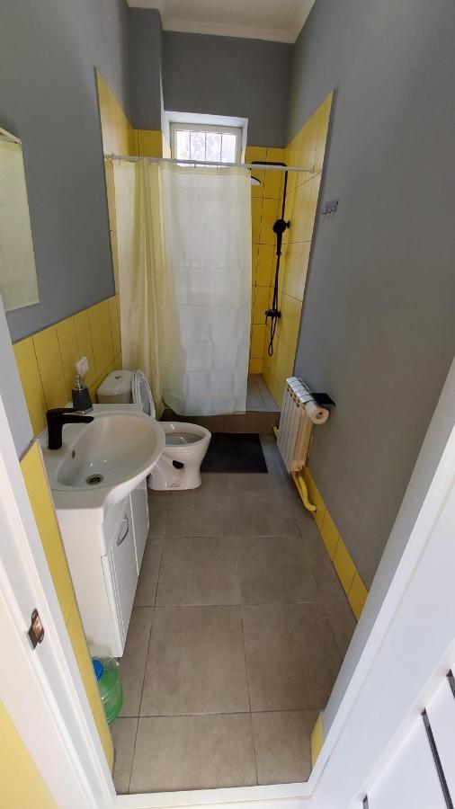 Check Inn Hostel Almati Kültér fotó