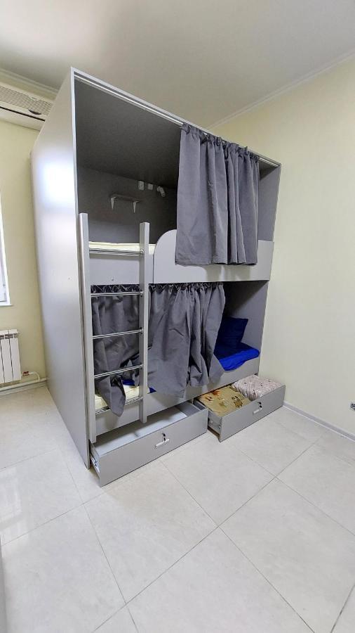 Check Inn Hostel Almati Kültér fotó