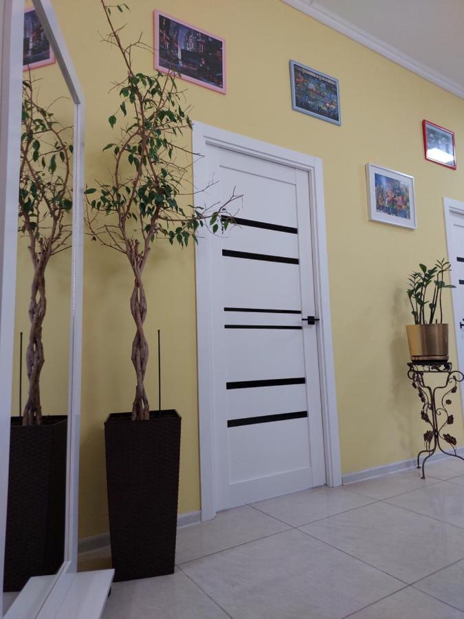 Check Inn Hostel Almati Kültér fotó