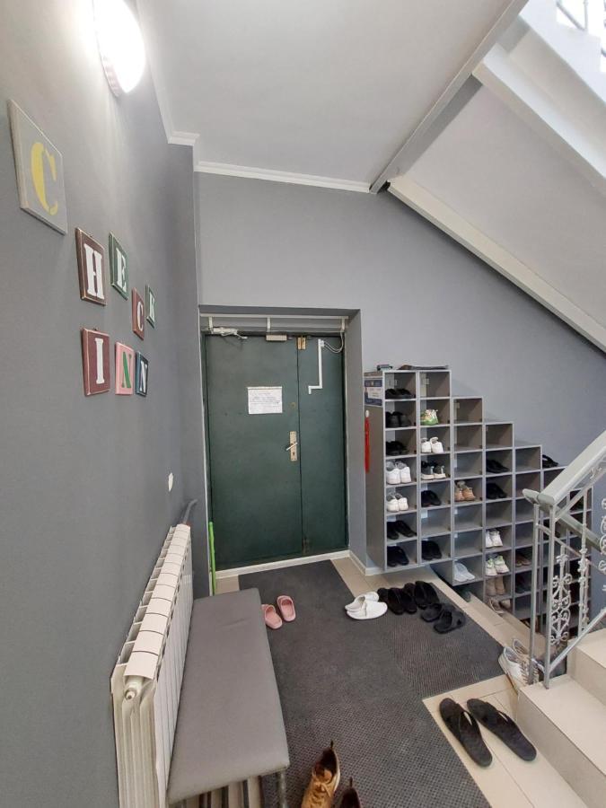 Check Inn Hostel Almati Kültér fotó